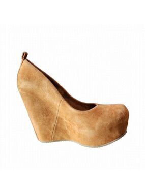 Aldo faux suede high wedge shoes size 6.5 color tan